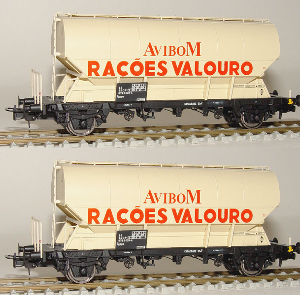 Set of 2 grain transport hopper cars "AVIBOM"<br /><a href='images/pictures/Sudexpress/782110.jpg' target='_blank'>Full size image</a>